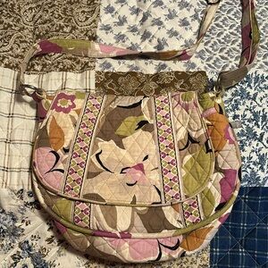 VERA BRADLEY CROSSBODY BAG = EXCELLENT